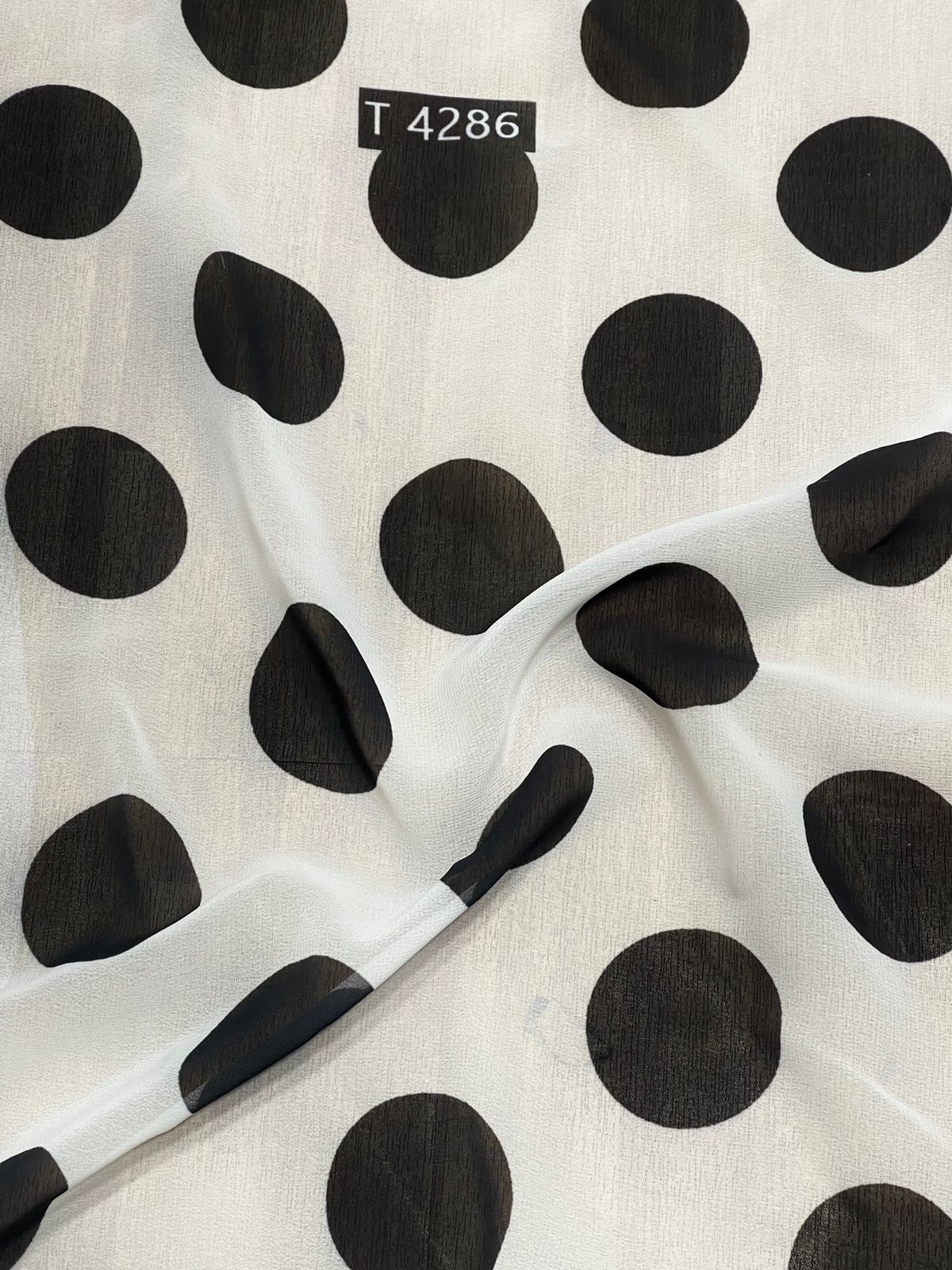 GEORGETTE GEOMETRIC PRINTS