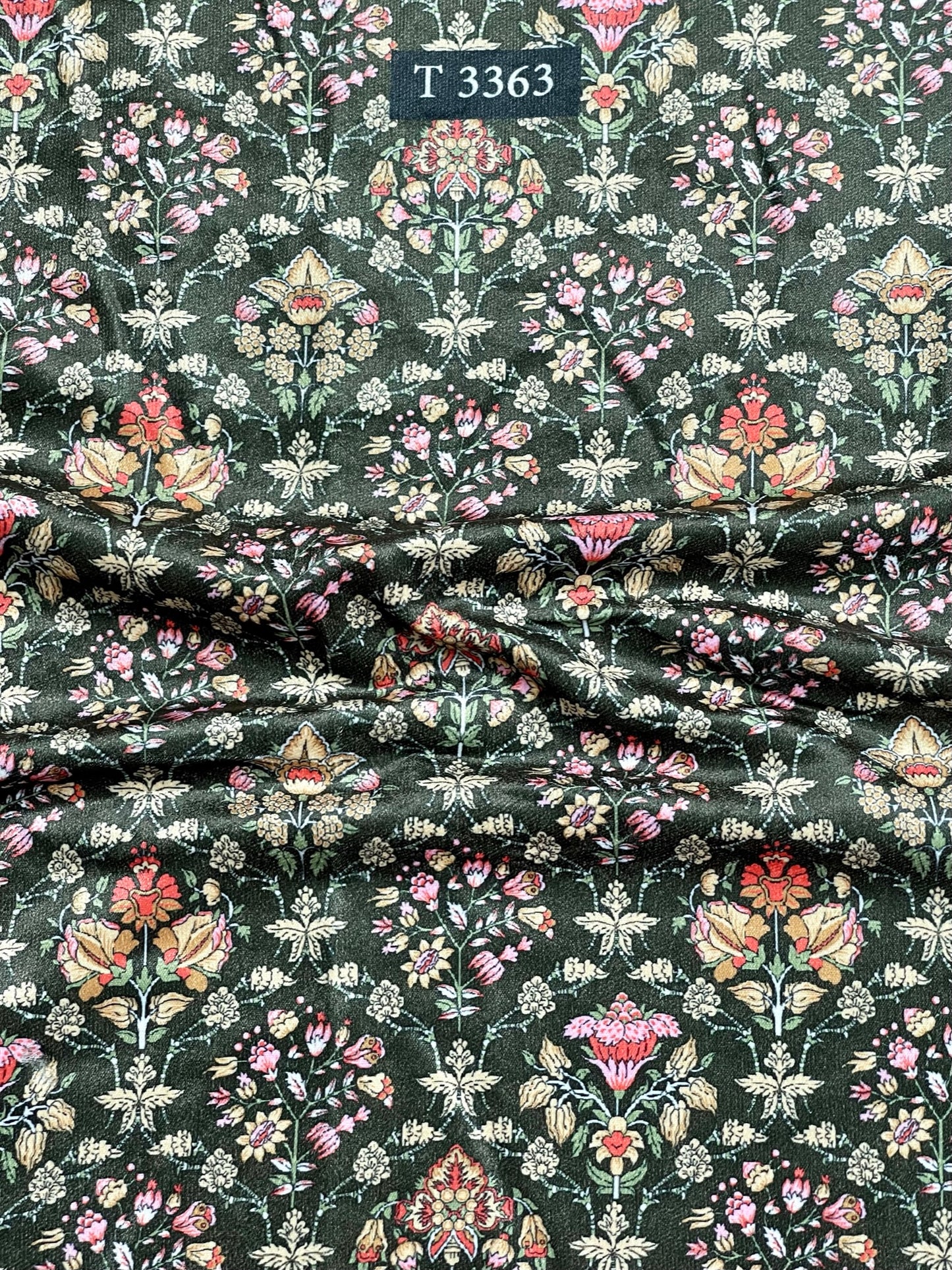 SILKY PRINT ON VELVET