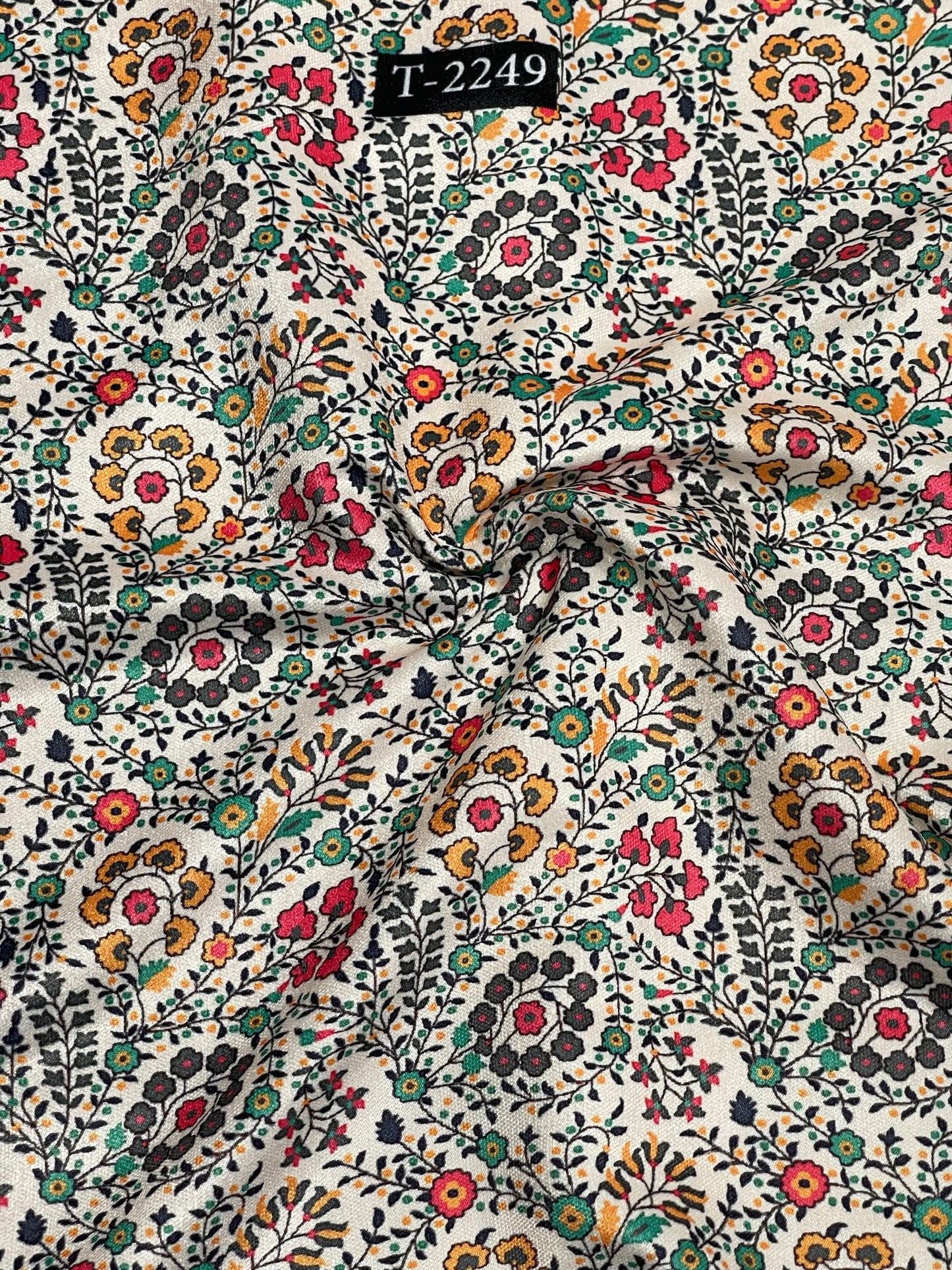 VELVET FLORAL PRINT