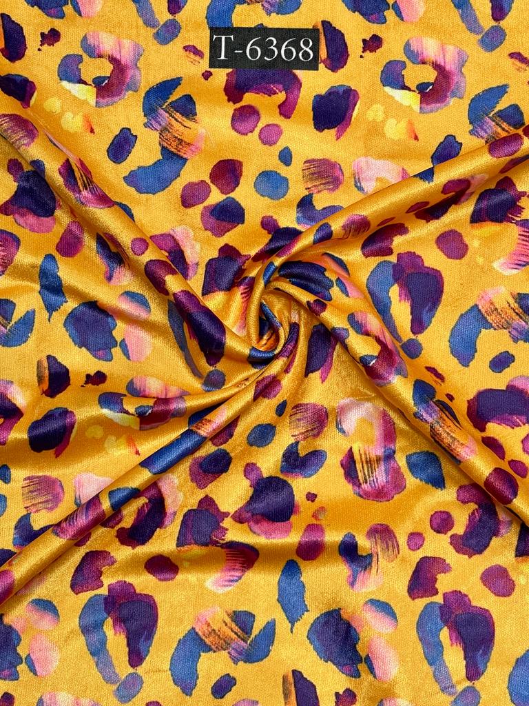 ANIMAL PRINTS ON VELVET