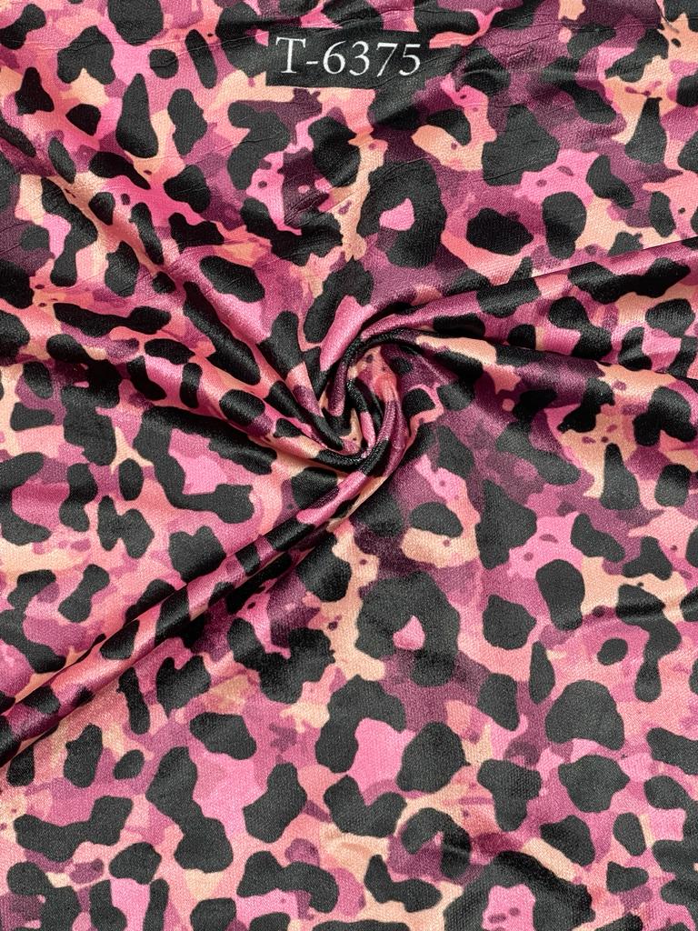 ANIMAL PRINTS ON VELVET