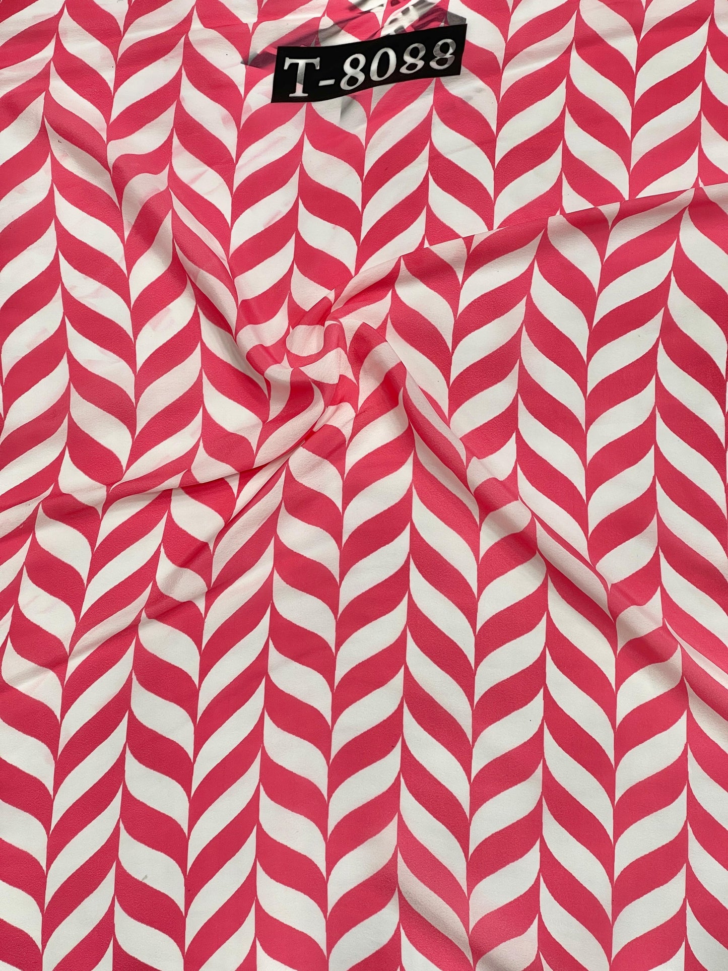 TRENDY PRINT WITH COLOURS ON CREPE