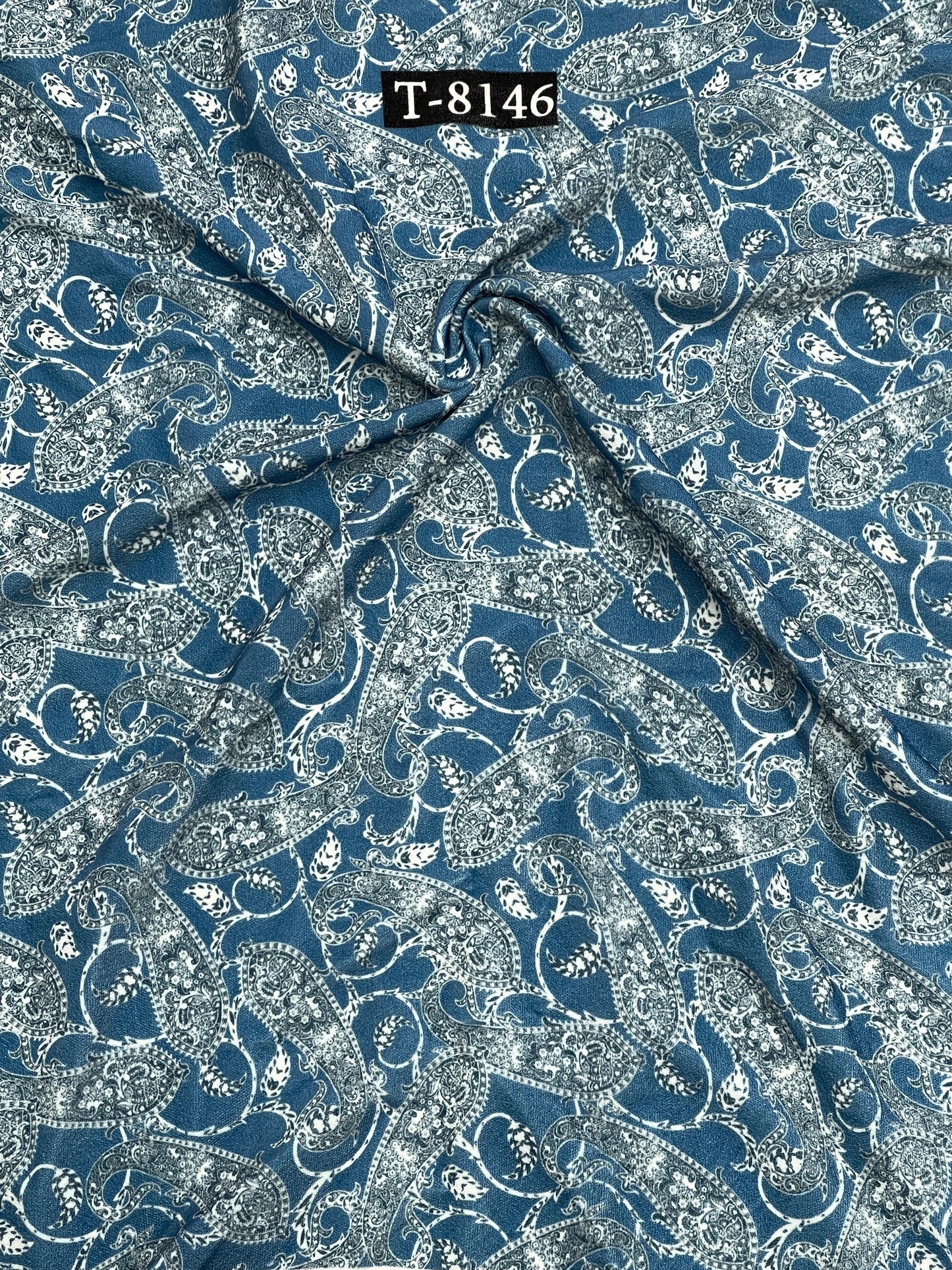 NEW PREMIUM VELVET PAISLEY DESIGN