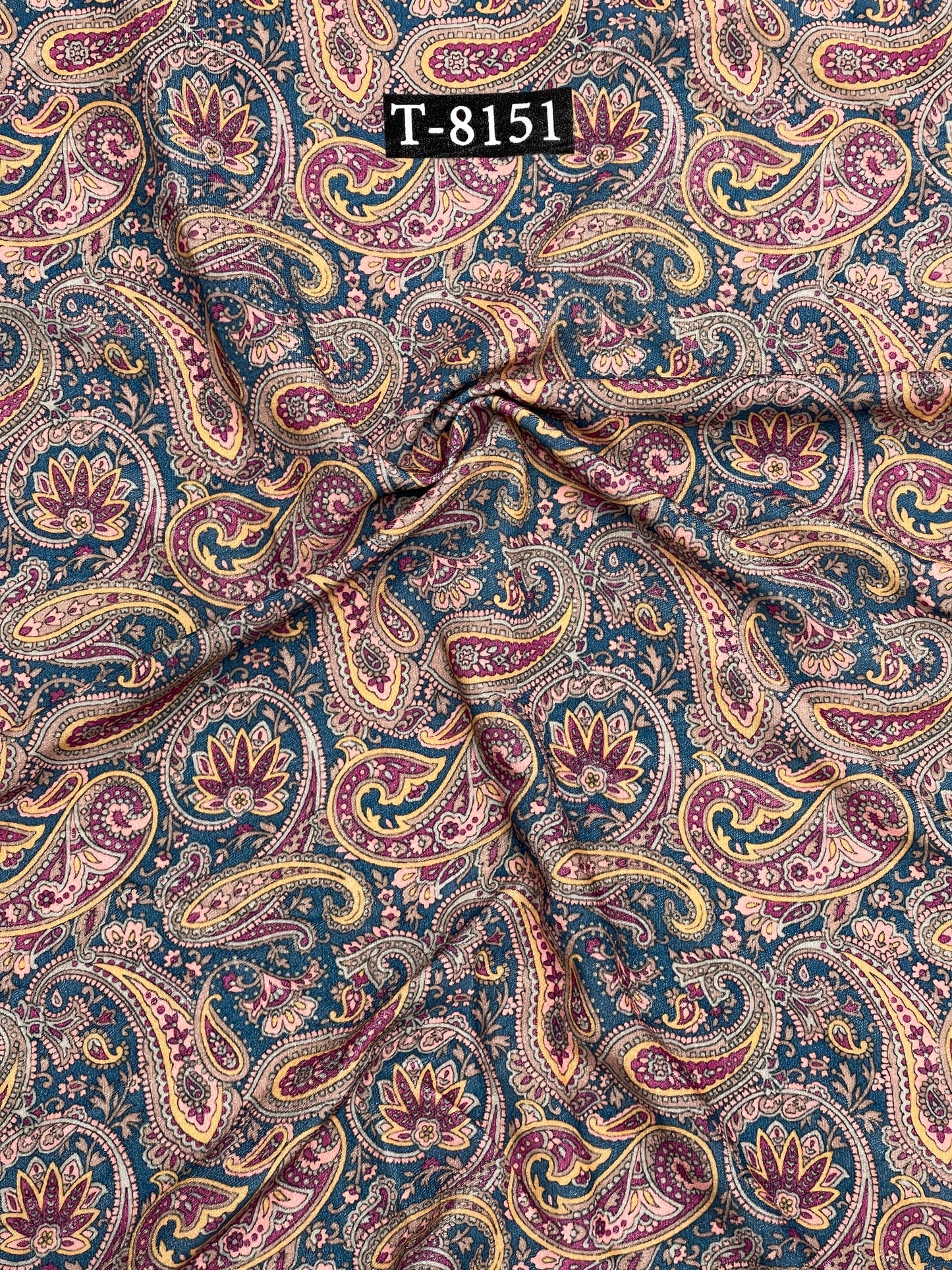NEW PREMIUM VELVET PAISLEY DESIGN