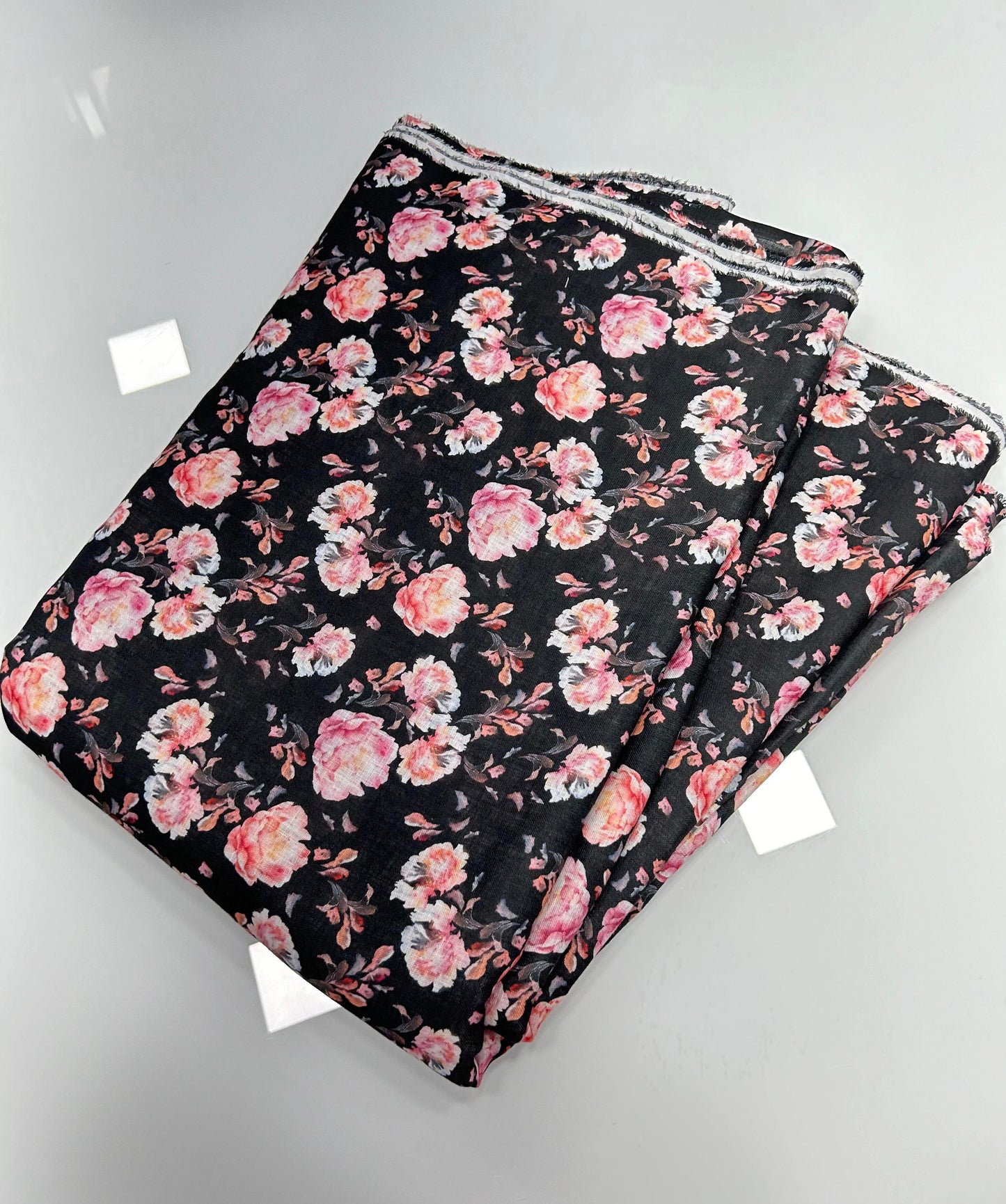 FLORAL PRINTS ON SWISS COTTON