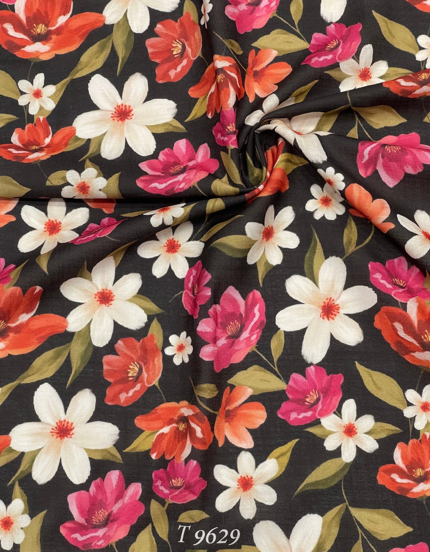 SUMMER FLORAL PRINTS ON LINEN