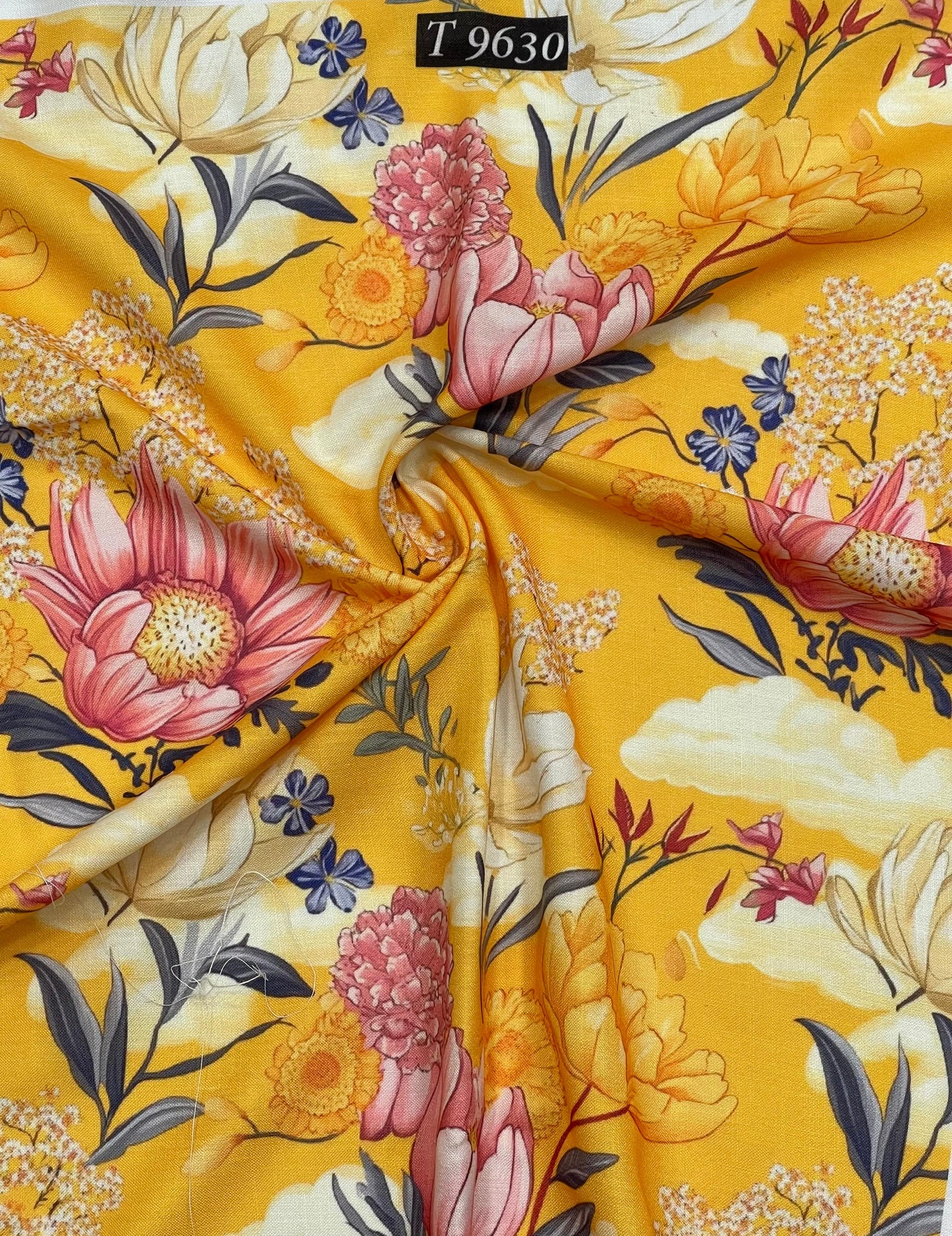 SUMMER FLORAL PRINTS ON LINEN