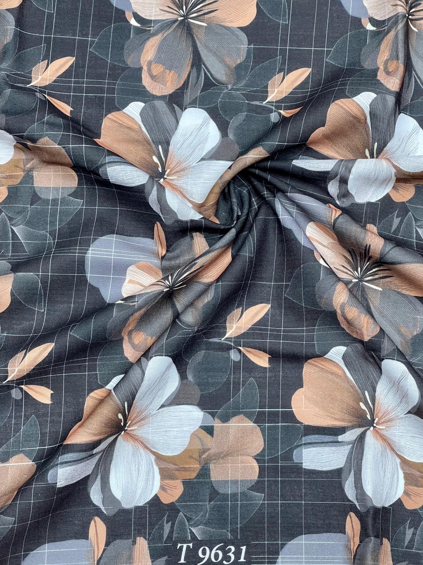SUMMER FLORAL PRINTS ON LINEN