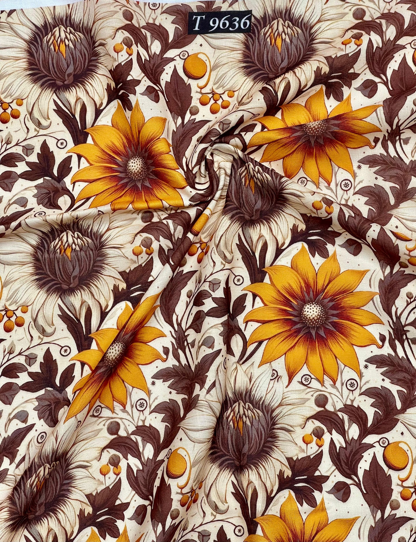 SUMMER FLORAL PRINTS ON LINEN