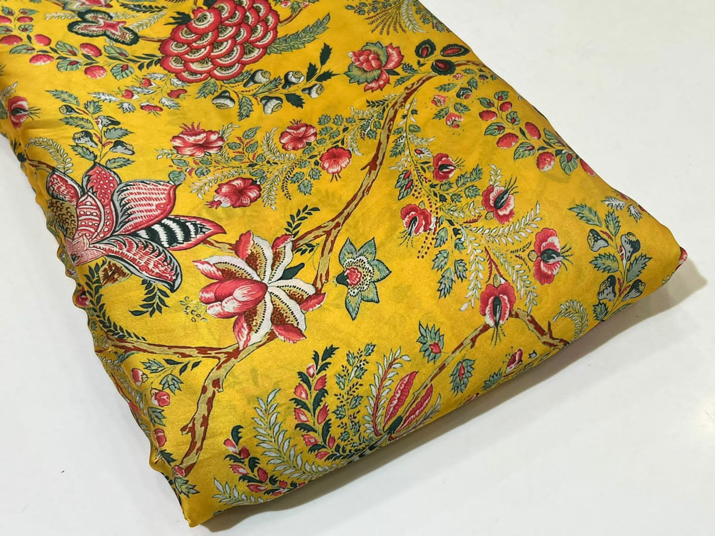 SILKY PRINT ON SATIN GEORGETTE