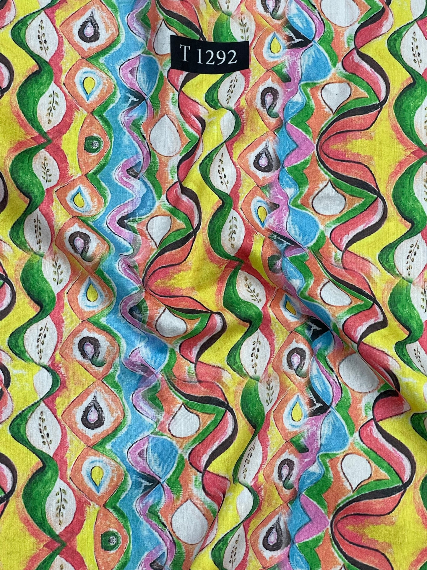 MUSLIN MIXED ABSTRACT PRINT