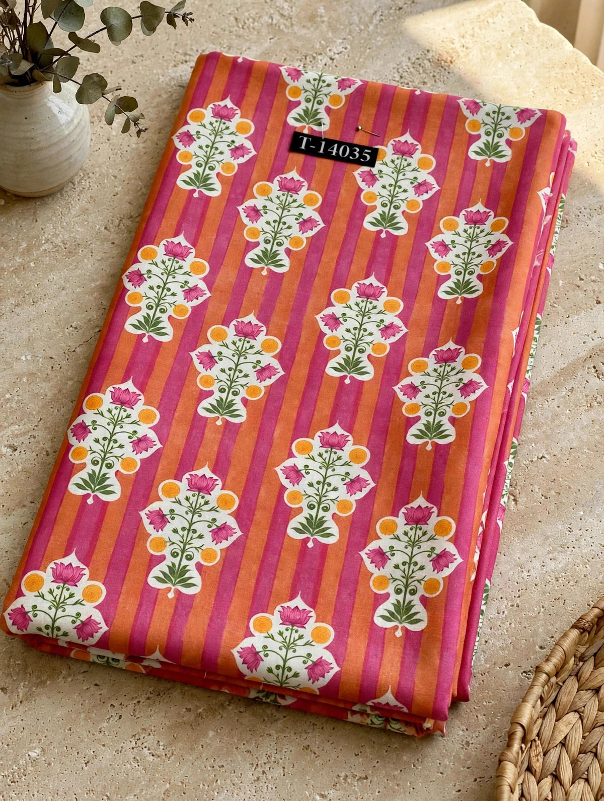 Wholesale T-14035 Floral Prints On Poly Cotton Fabric - POLY COTTON | The Wardrobe Fabrics