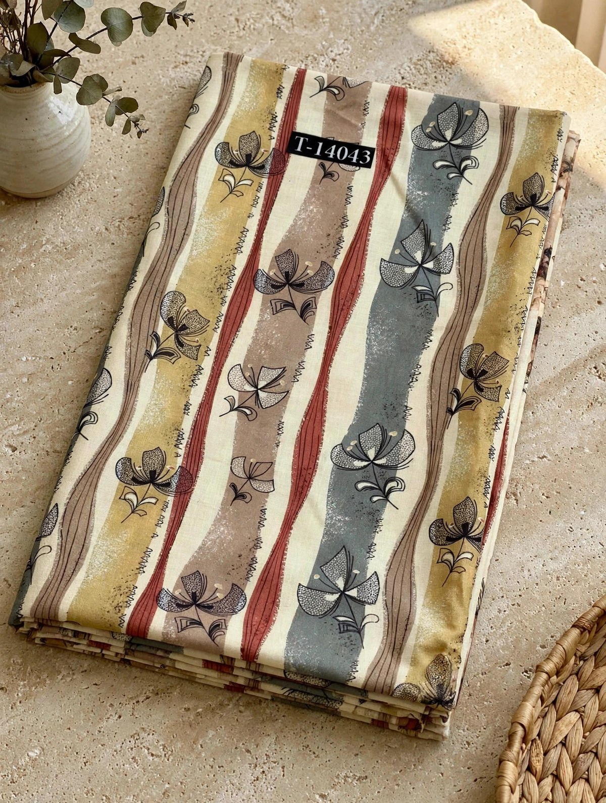 Wholesale T-14043 Floral Prints On Poly Cotton Fabric - POLY COTTON | The Wardrobe Fabrics