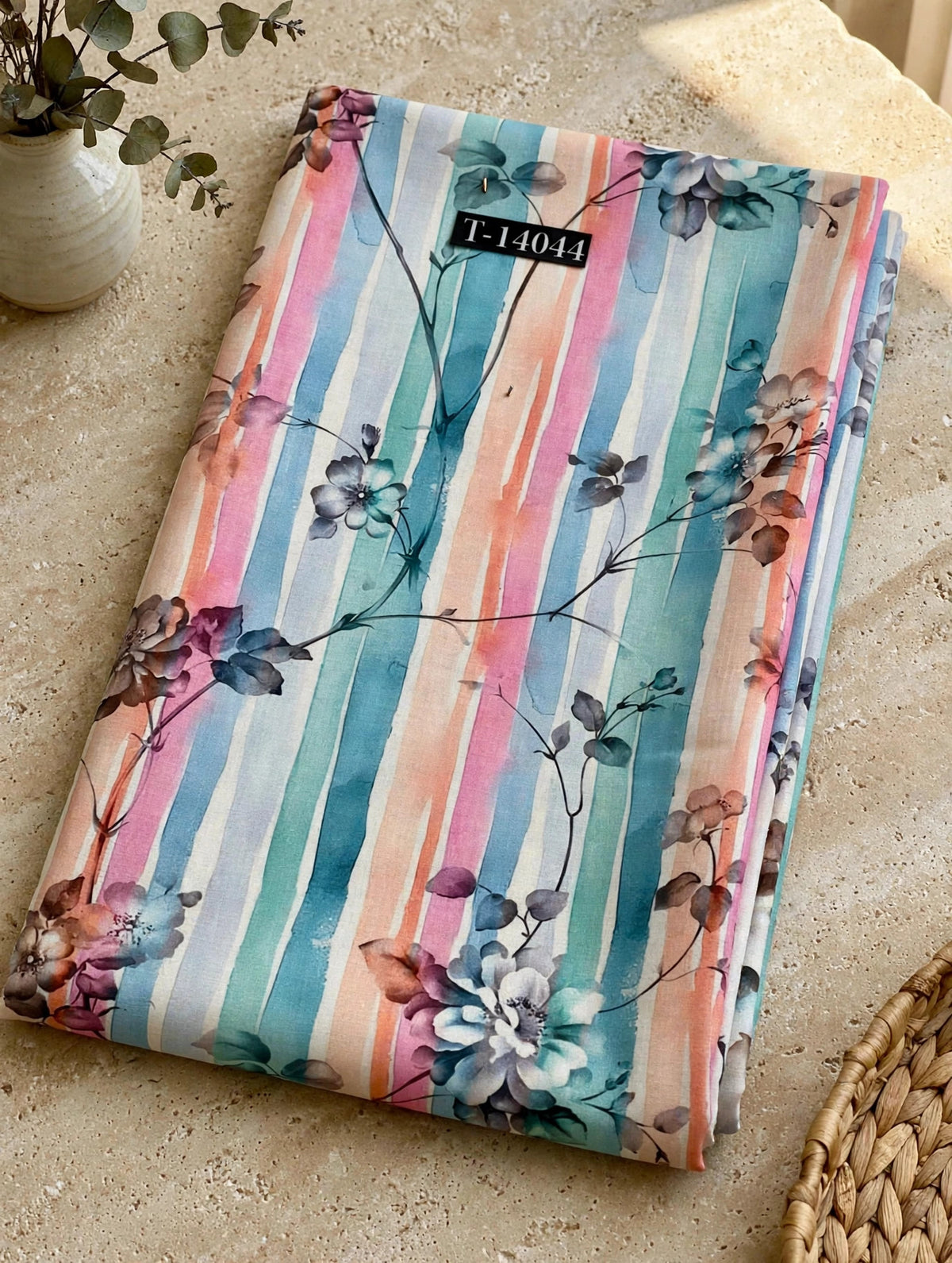 Wholesale T-14044 Floral Prints On Poly Cotton Fabric - POLY COTTON | The Wardrobe Fabrics