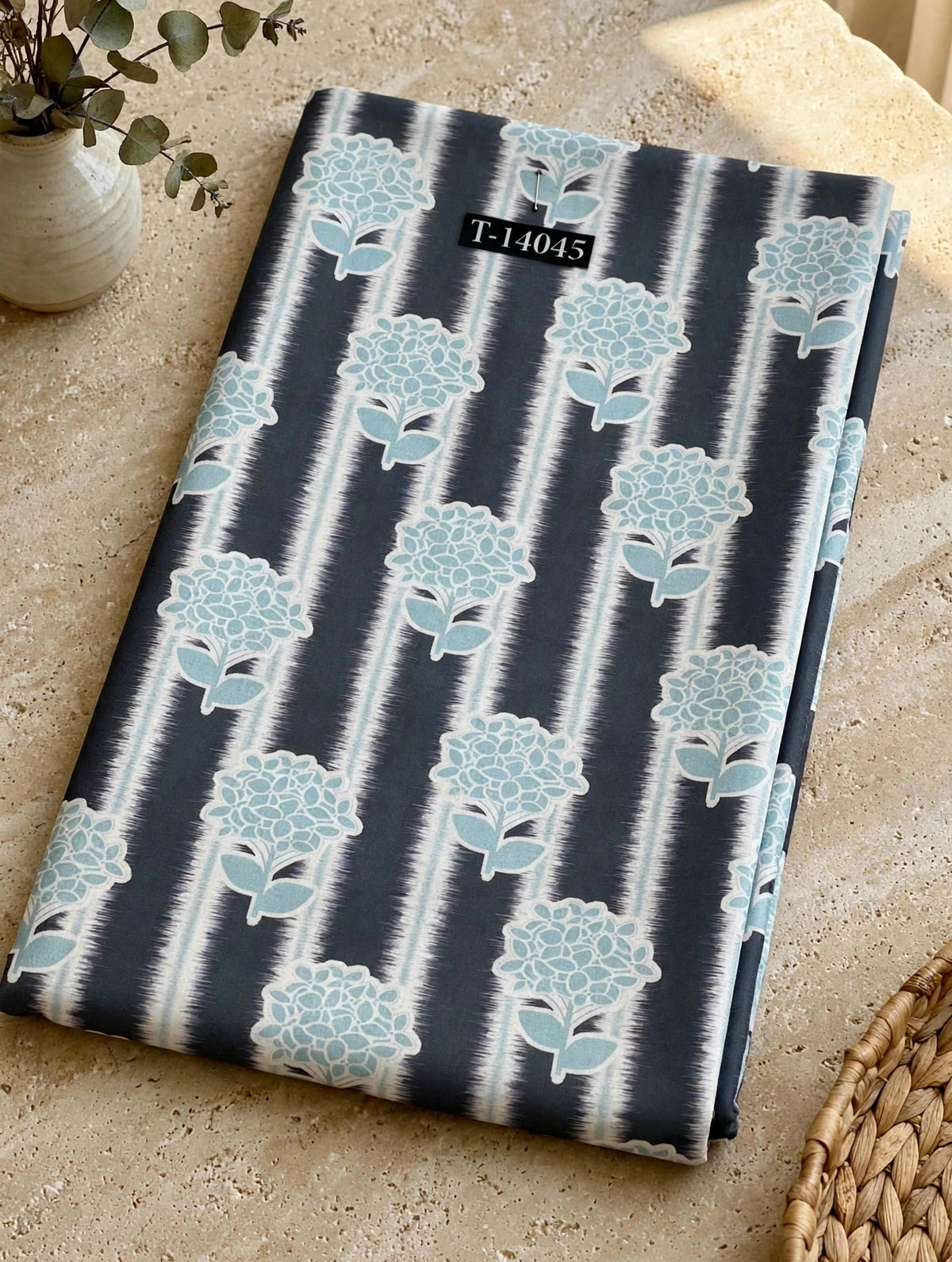 Wholesale T-14045 Floral Prints On Poly Cotton Fabric - POLY COTTON | The Wardrobe Fabrics