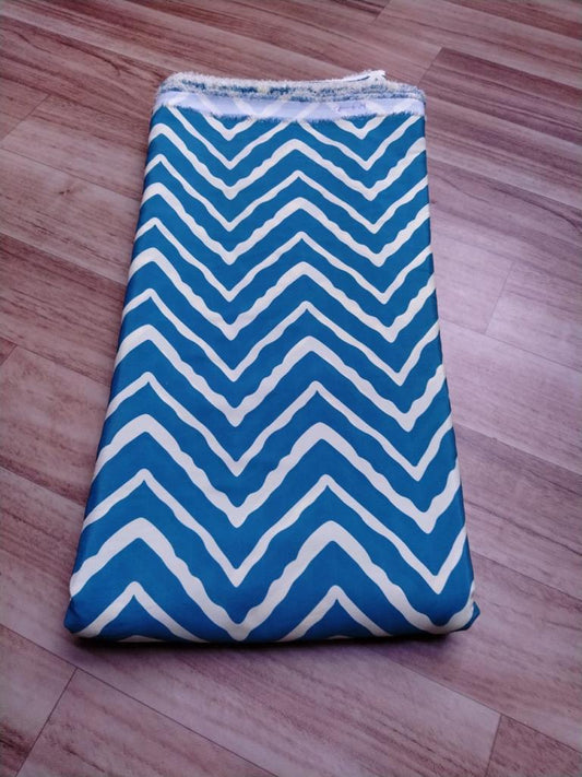 Crepe Zig Zag Print