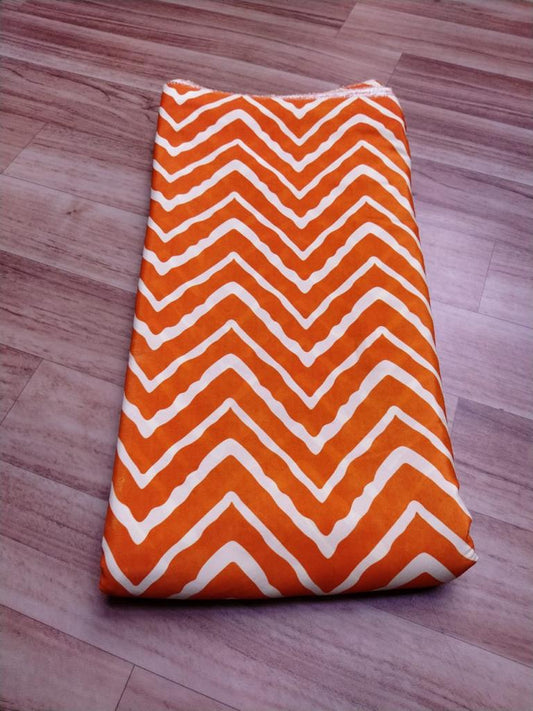 Crepe Zig Zag Print