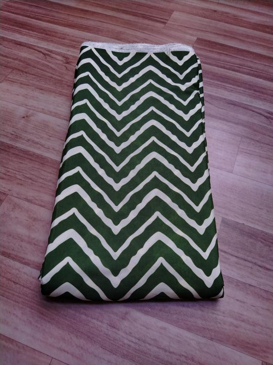 Crepe Zig Zag Print