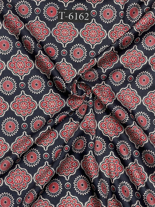 BAATIK TUSSAR PRINTS