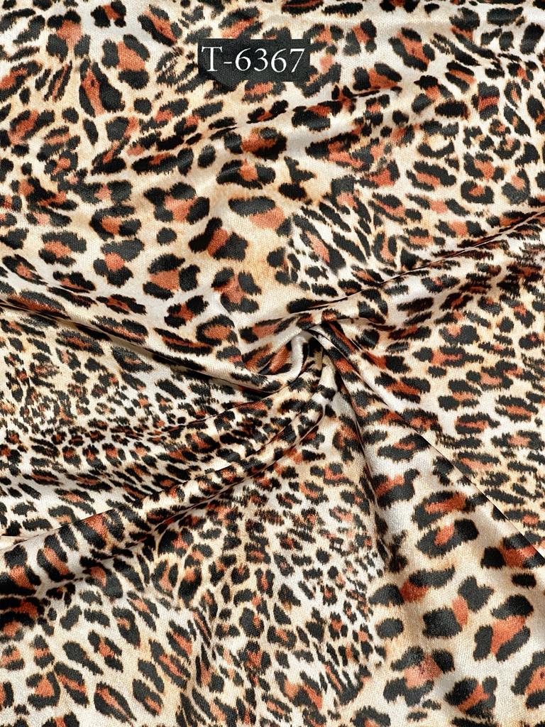 ANIMAL PRINTS ON VELVET