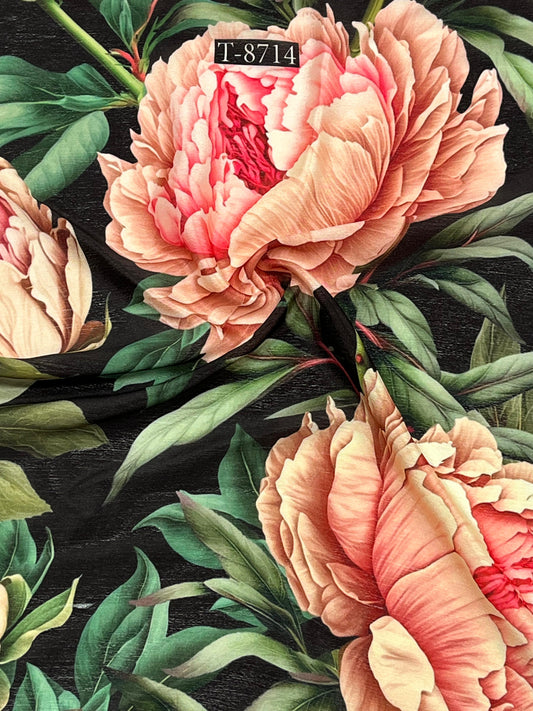 Big Floral Print on Chinnon