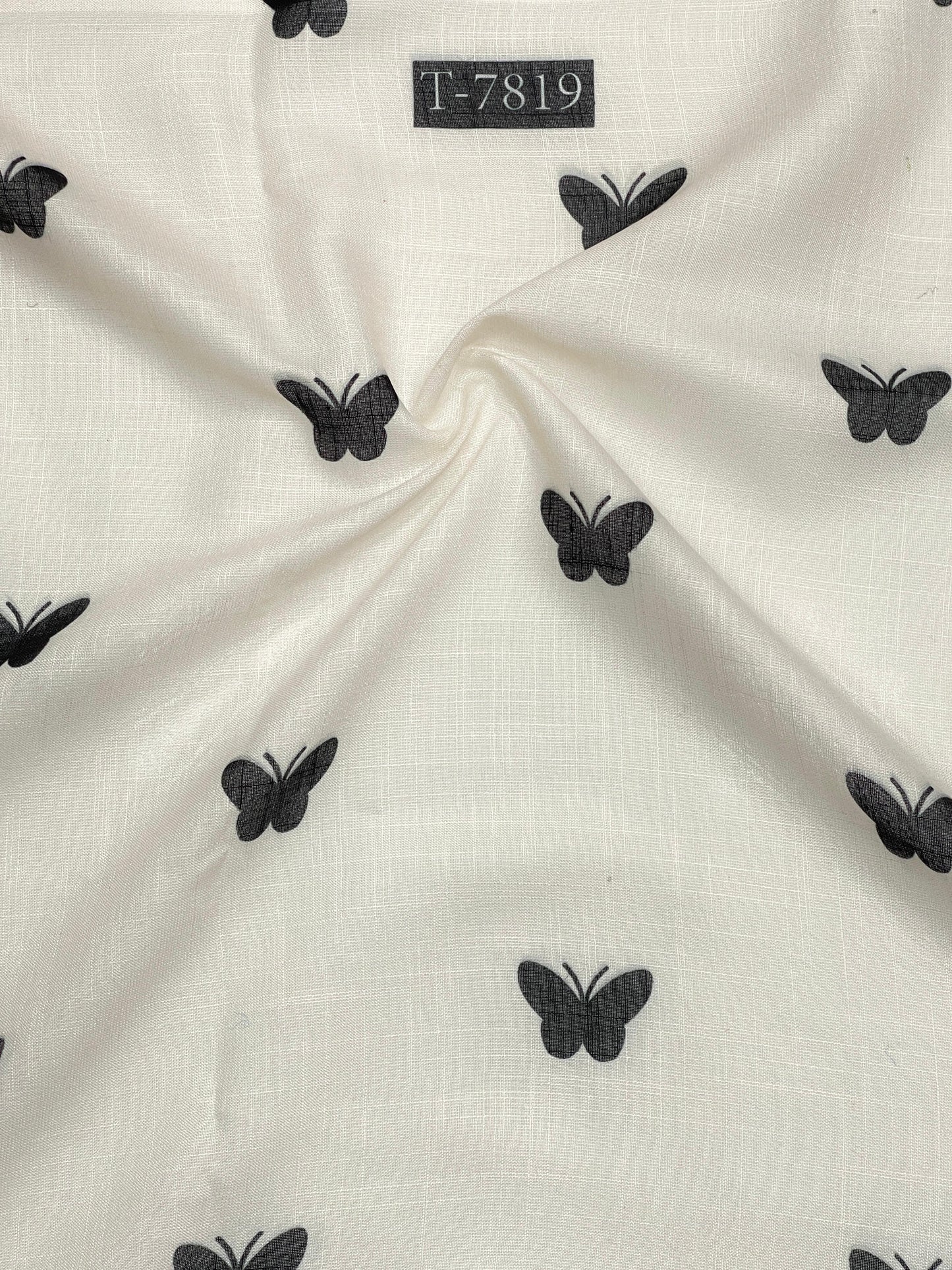 BUTTERFLY PRINT WITH COLOR ON LINEN