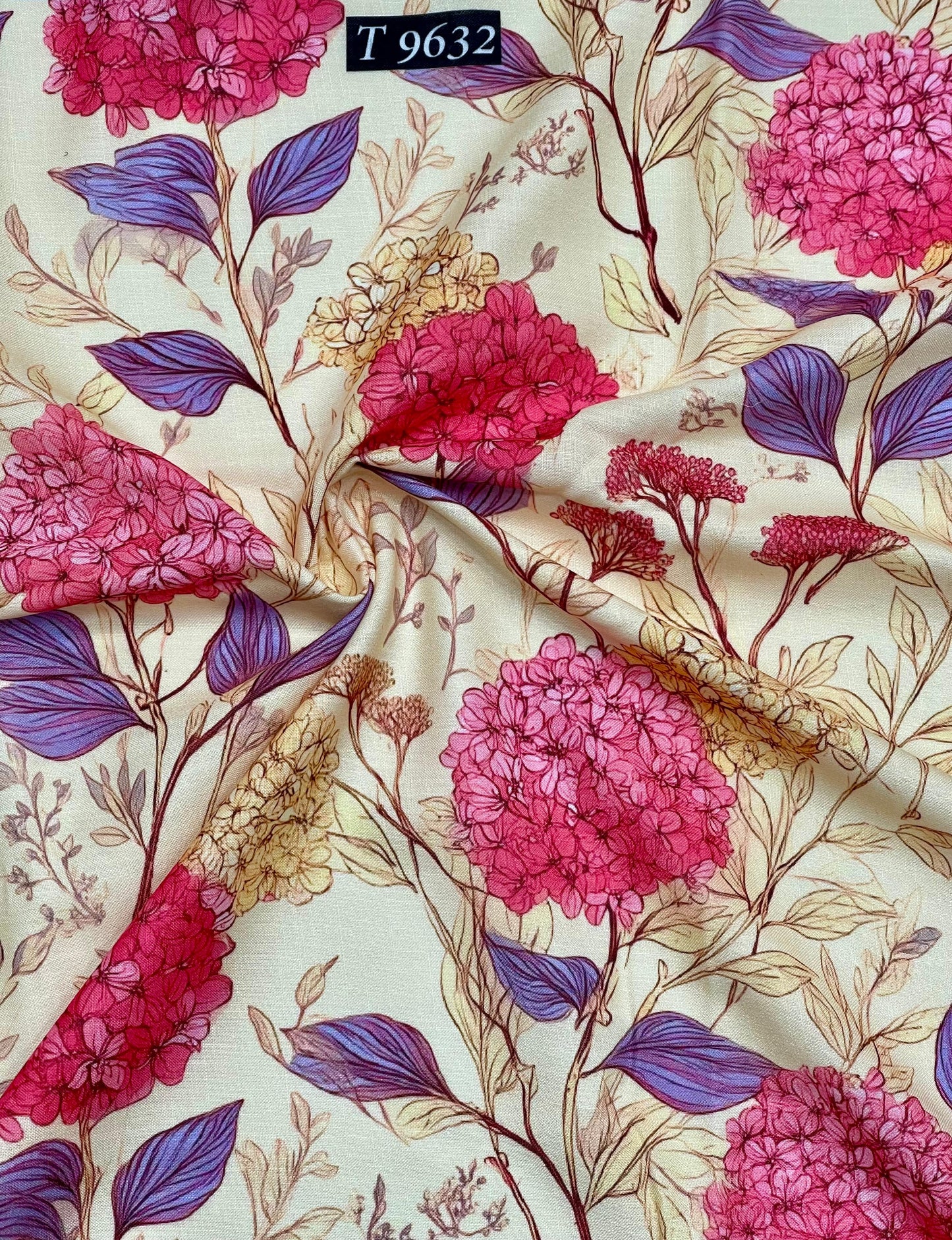 SUMMER FLORAL PRINTS ON LINEN