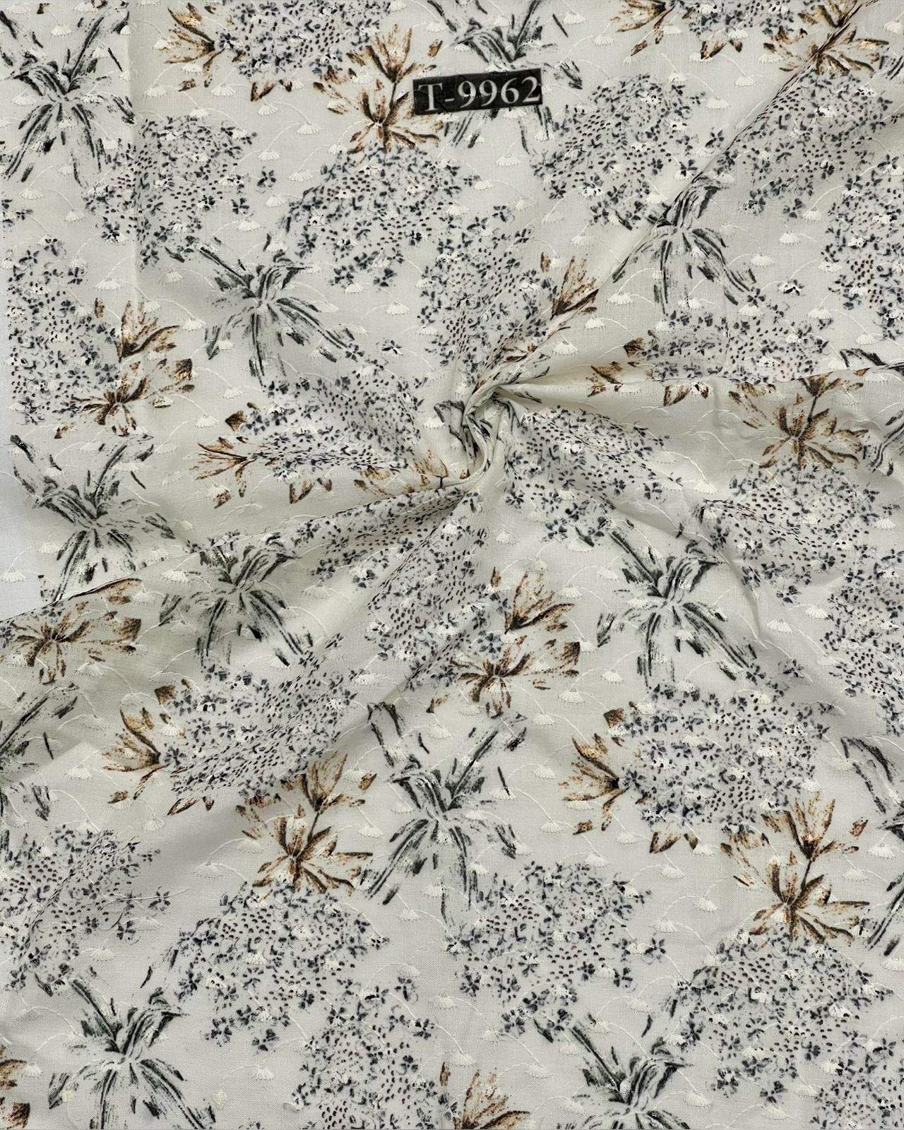 New floral pattern Cotton Embroidery Fabric