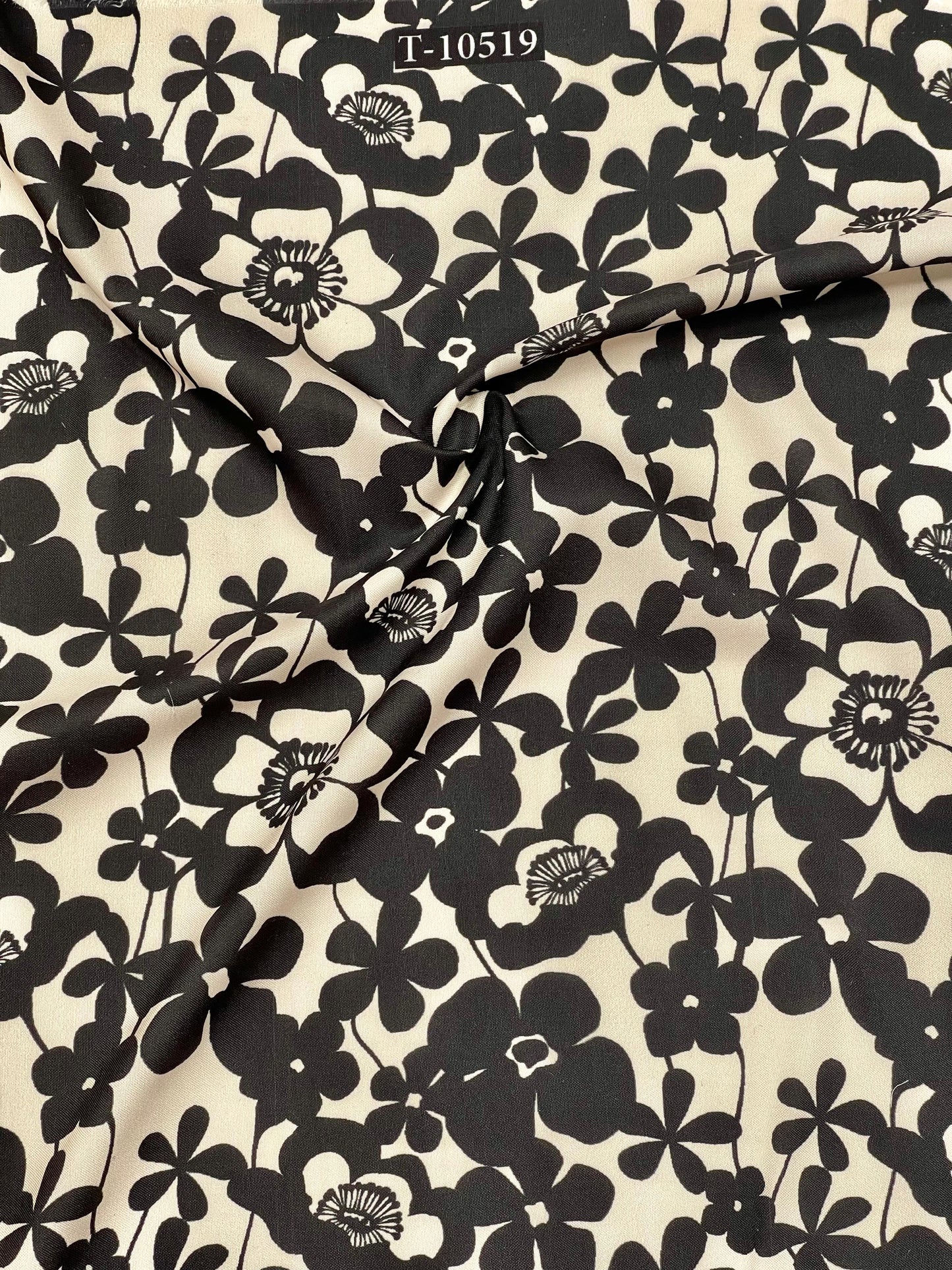 FLORAL POLY RAYON DIGITAL PRINTS