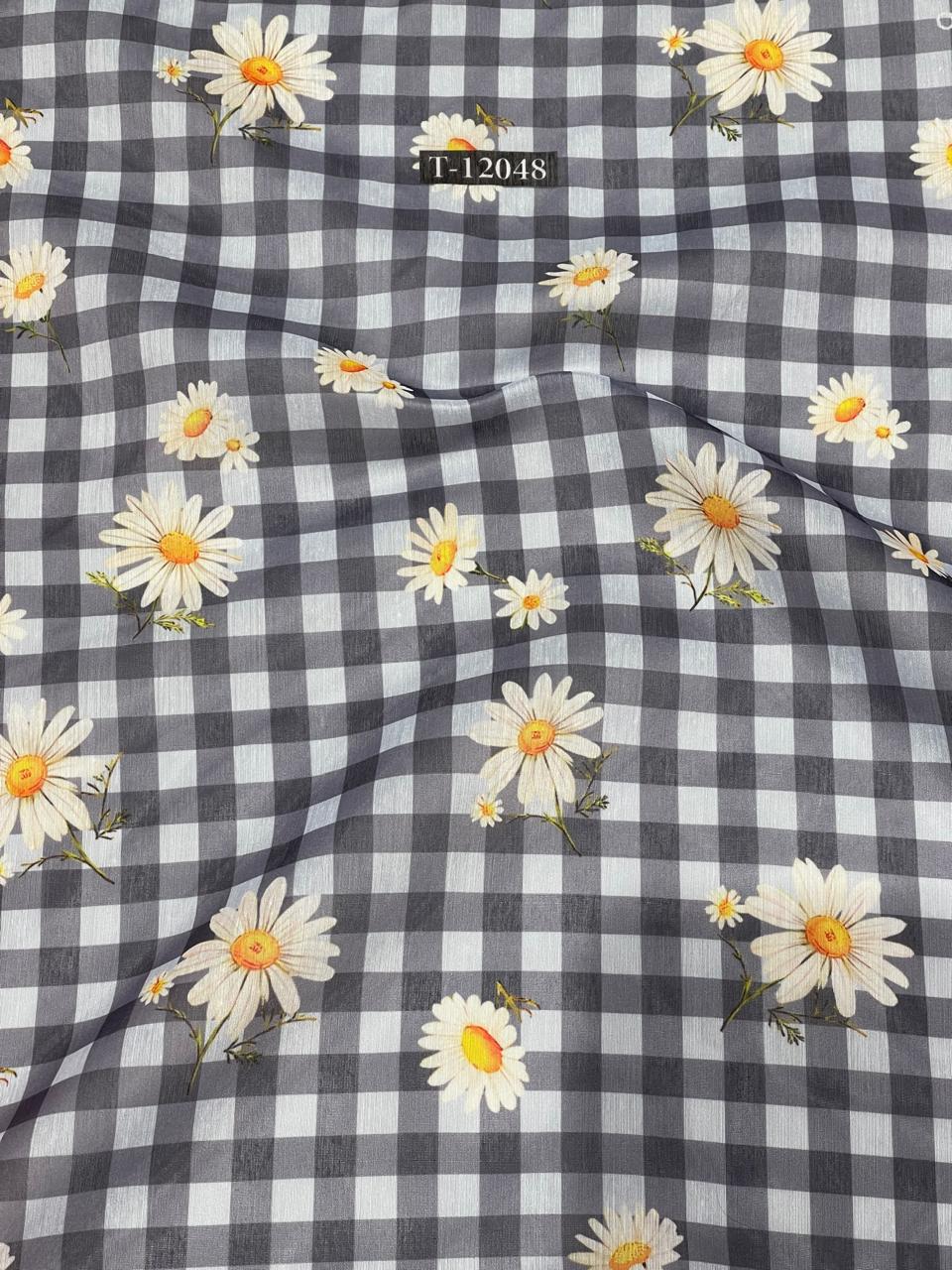 Daisy Gingham Print